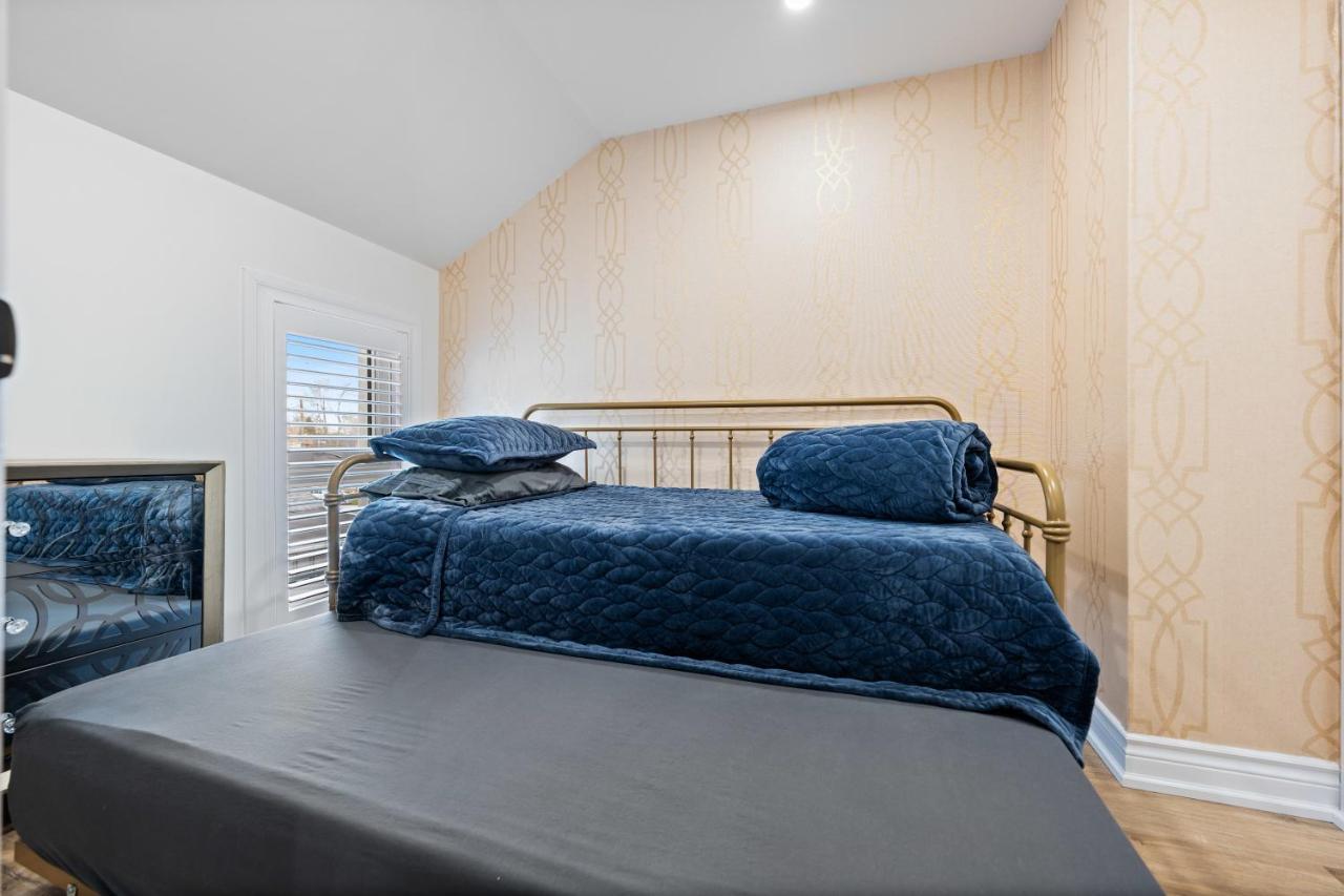 Luxe Lodges on Lake Erie Port Dover Buitenkant foto