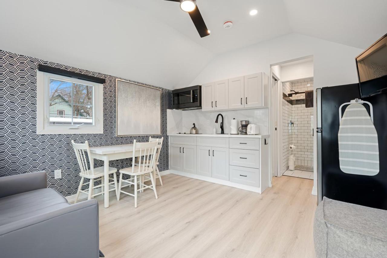 Luxe Lodges on Lake Erie Port Dover Buitenkant foto