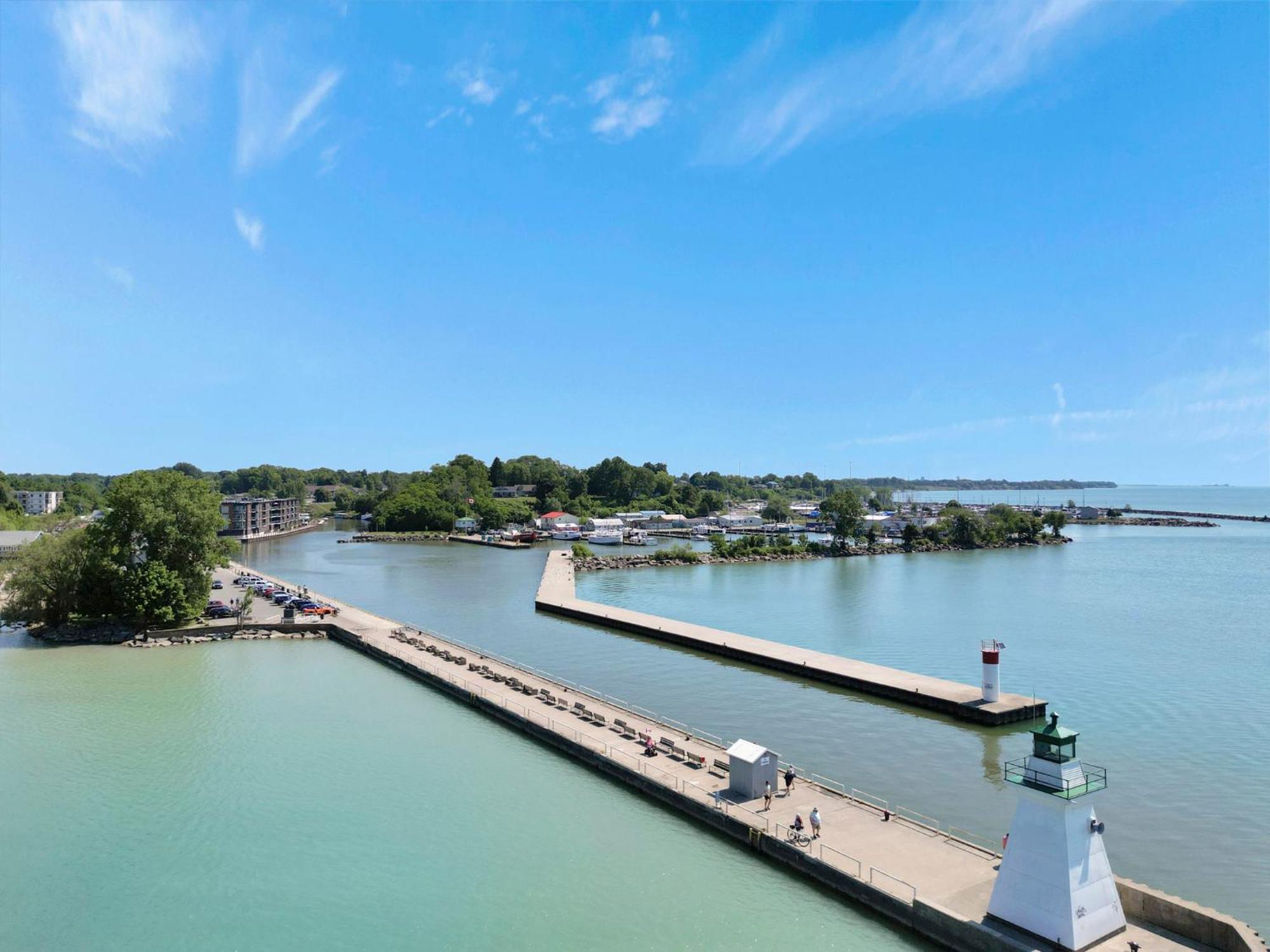 Luxe Lodges on Lake Erie Port Dover Buitenkant foto